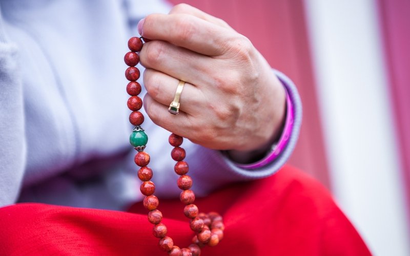 POWERFUL LIST OF MALA MANTRAS FOR EVERY INTENTION – Moon Dance Charms