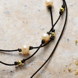 Collier ras du cou en perles de Bohême - Moon Dance Charms