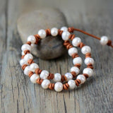 Choker en cuir avec perles d'eau douce fait main - Charms Danse de Lune