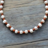 Choker en cuir avec perles d'eau douce fait main - Charms Danse de Lune