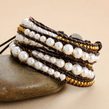 Wickelarmband aus Perlmuttleder – Mondtanz-Charms