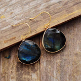 Labradoriet steen dangle oorbellen voor magie en transformatie - Moon Dance Charms