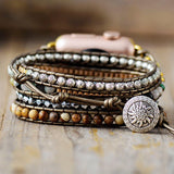 Erdiges böhmisches Lederarmband für die Apple Watch – Moon Dance Charms