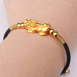 Bixie Rode String Armband - Moon Dance Charms