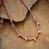 Rhodoniet natuursteen kralenket voor liefde en mededogen - Moon Dance Charms