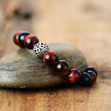 Rood Tijgeroog Stenen Armband met Tibetaans Bedje - Moon Dance Charms