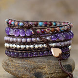 Spirituelles Wickelarmband mit Amethyst-Perlen – Mondtanz-Charms