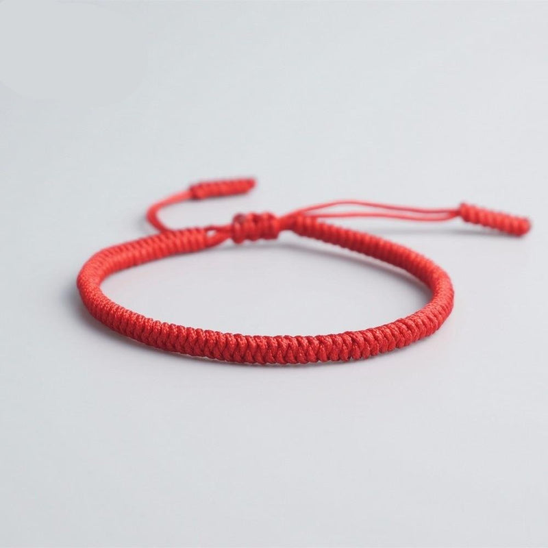 Bracelet tibétain gravé, ajustable et artisanal du Népal Bracelet tibétain gravé, ajustable et artisanal du Népal